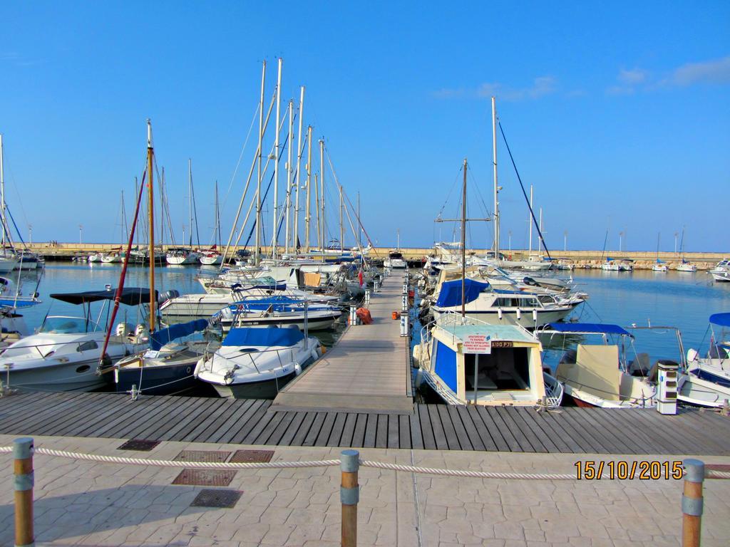 Latchi Beach Front Villa - Private Heated Pool - Amazing Uninterrupted Sea Views Polis Exterior photo